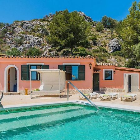 Villa With Private Mountain Ideal Runners Trailers Near Beach Approx 5 Min Walking Beach,Property Belong Puerto Pollensa Villas And Apartments Eksteriør bilde