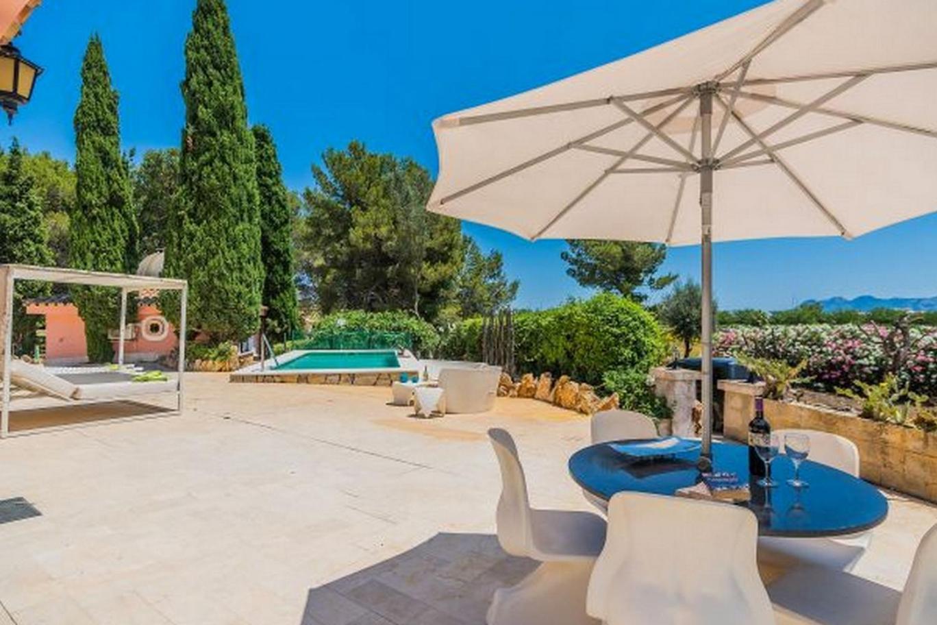 Villa With Private Mountain Ideal Runners Trailers Near Beach Approx 5 Min Walking Beach,Property Belong Puerto Pollensa Villas And Apartments Eksteriør bilde
