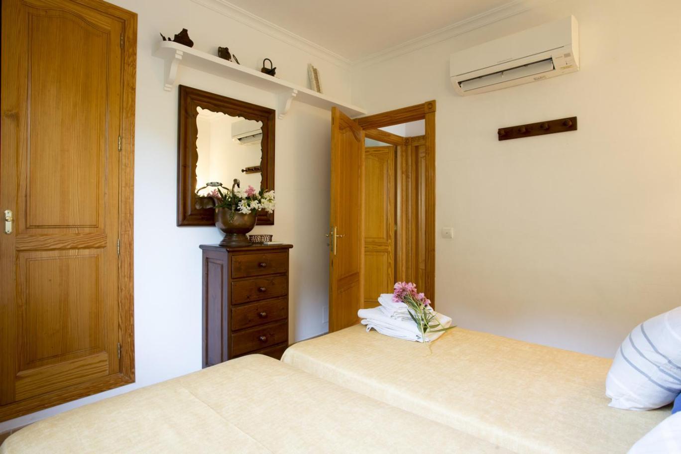 Villa With Private Mountain Ideal Runners Trailers Near Beach Approx 5 Min Walking Beach,Property Belong Puerto Pollensa Villas And Apartments Eksteriør bilde